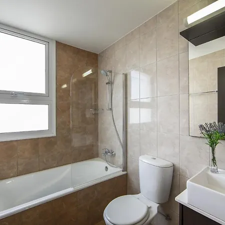 Villa Crystal Blue 17 *